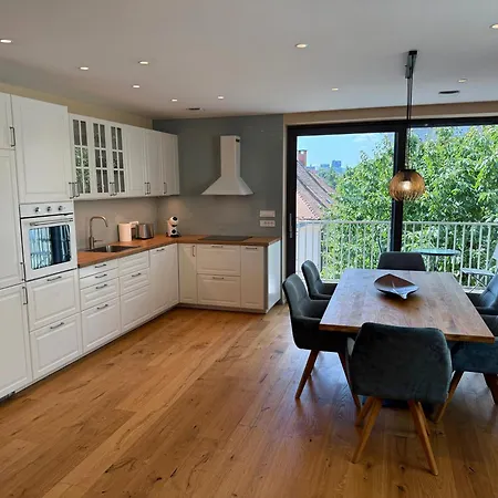 Crown Luxury 2br In Downtown Appartement