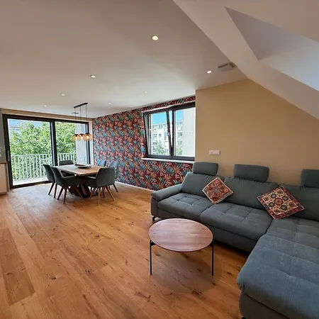 Crown Luxury 2br In Downtown *