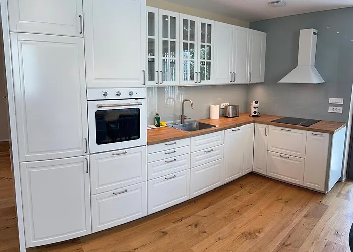 Crown Luxury 2br In Downtown Liubliana