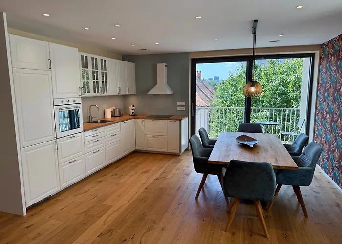 Crown Luxury 2br In Downtown Apartma