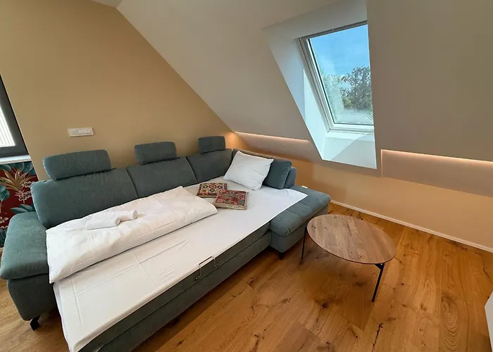 Crown Luxury 2br In Downtown Apartamento